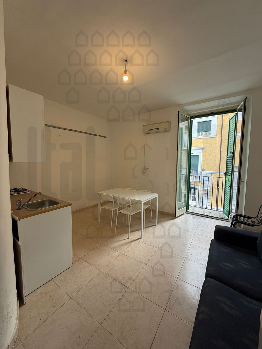 Appartamento con terrazzo in via eduardo giacomo boner, Messina