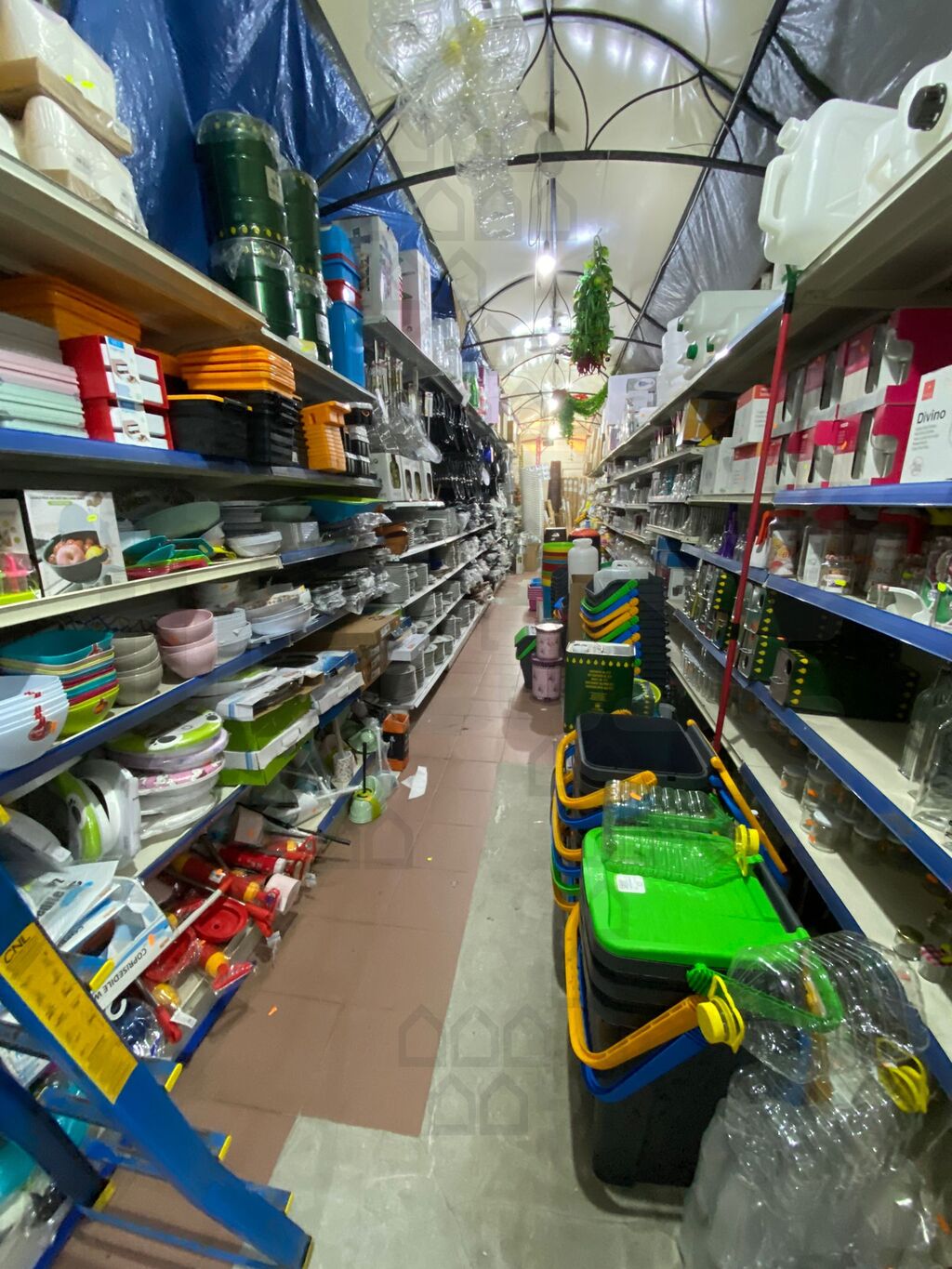 Attivit� commerciale con giardino in strada statale 113, Spadafora