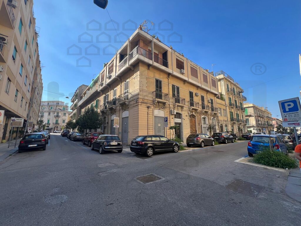 Appartamento in vendita in via ghibellina, Messina