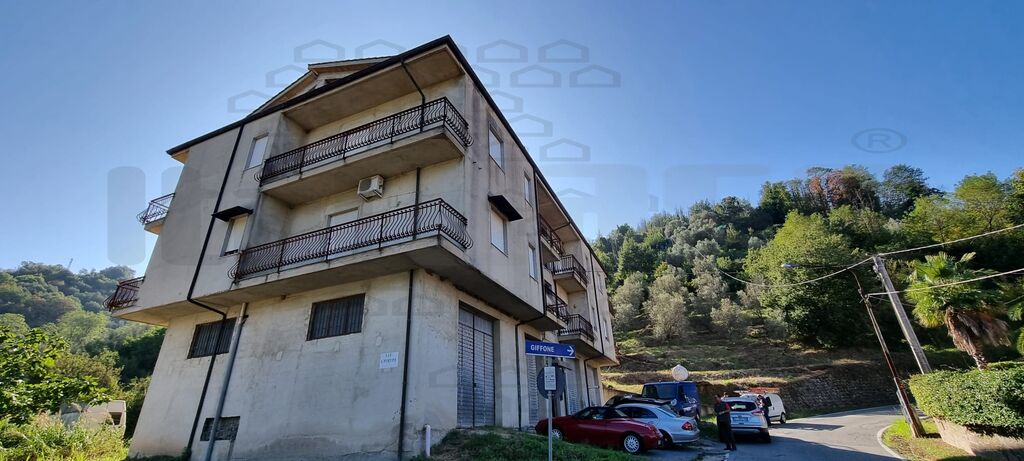 Appartamento in vendita a Galatro