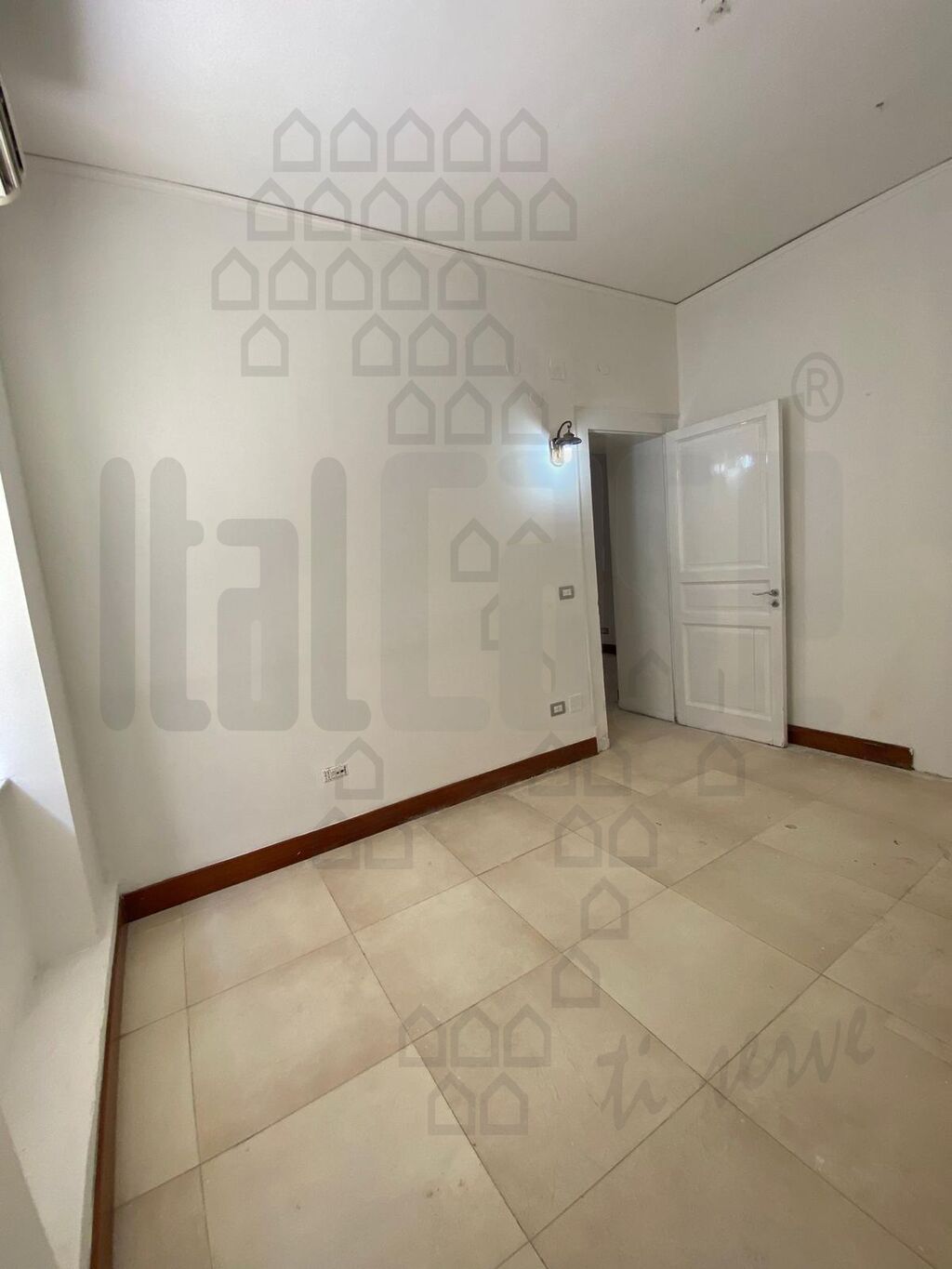 Appartamento in vendita in via xxiv maggio, Messina
