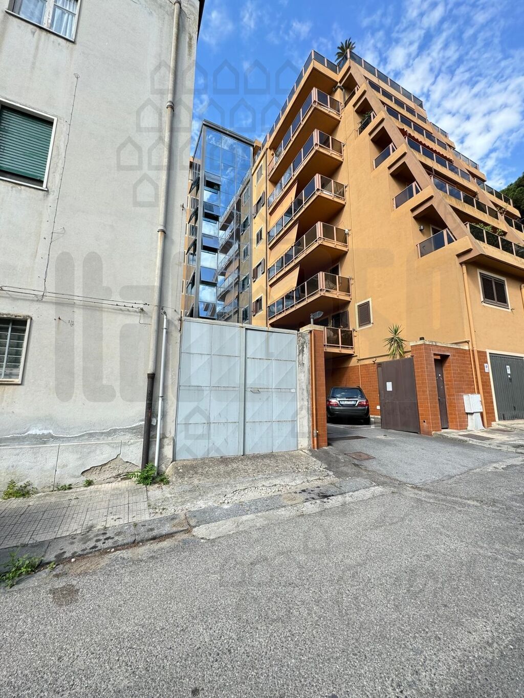 Attivit� commerciale in vendita in via cappellini n. 17, Messina
