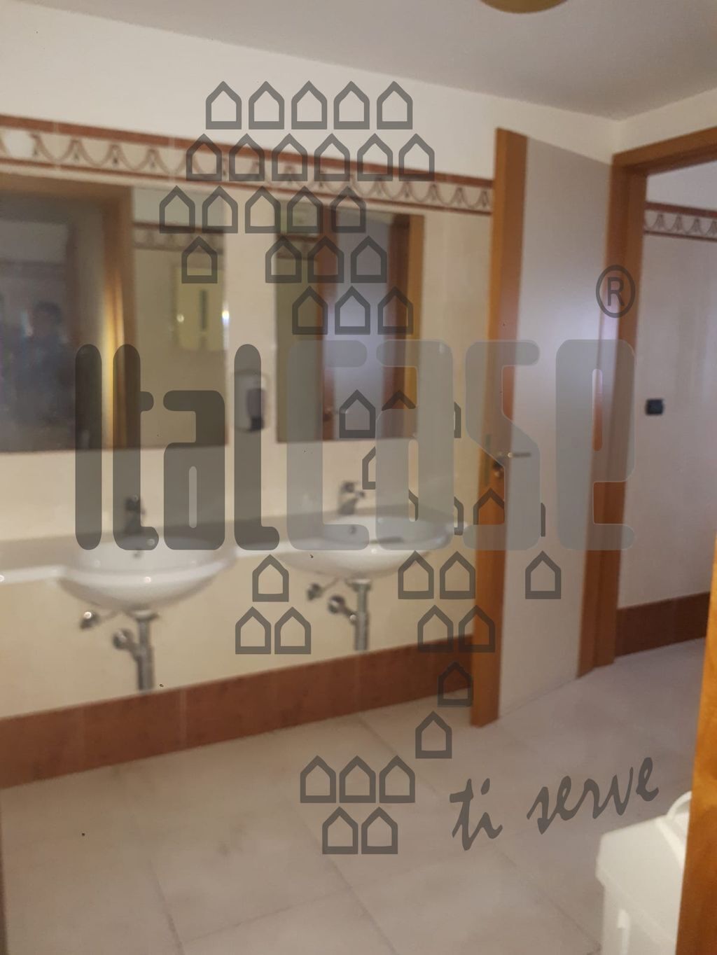 Attivit� commerciale in affitto/gestione in via lungomare cpl.le maree, Spadafora