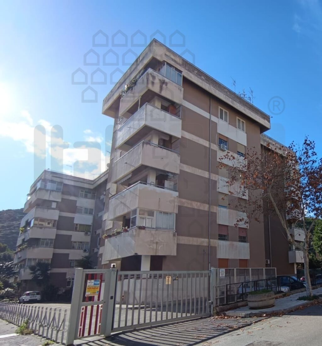 Quadrilocale in vendita in via gerobino pilli, Messina