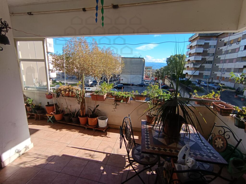 Quadrilocale in vendita in via gerobino pilli, Messina