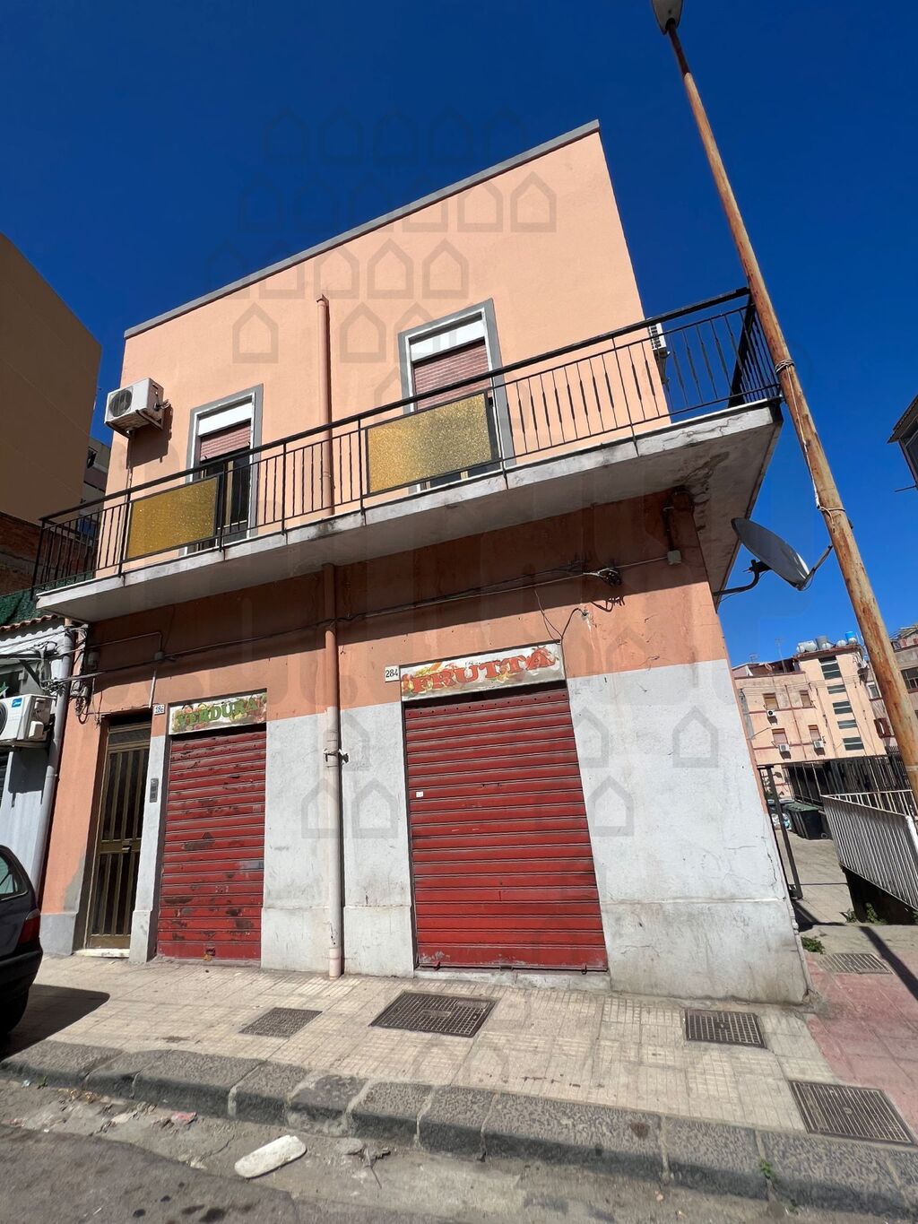 Negozio in vendita in via palermo, Messina