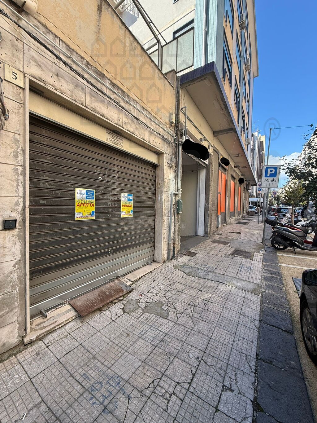 Negozio in vendita in via ettore lombardo pellegrinino, Messina