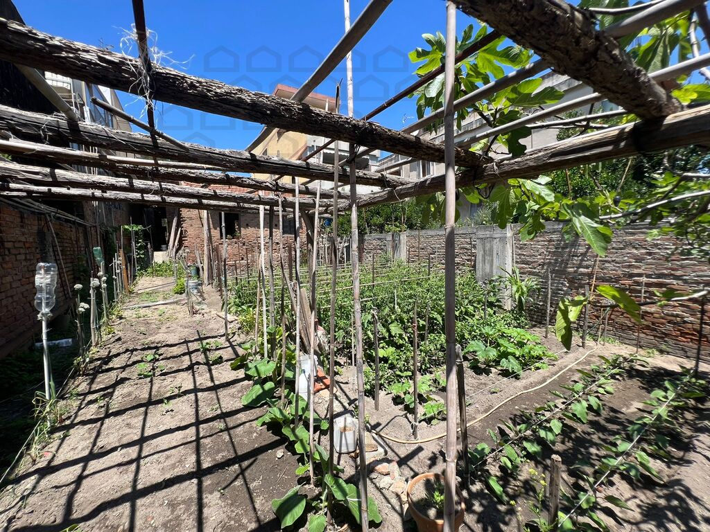 Rustico con giardino a Messina