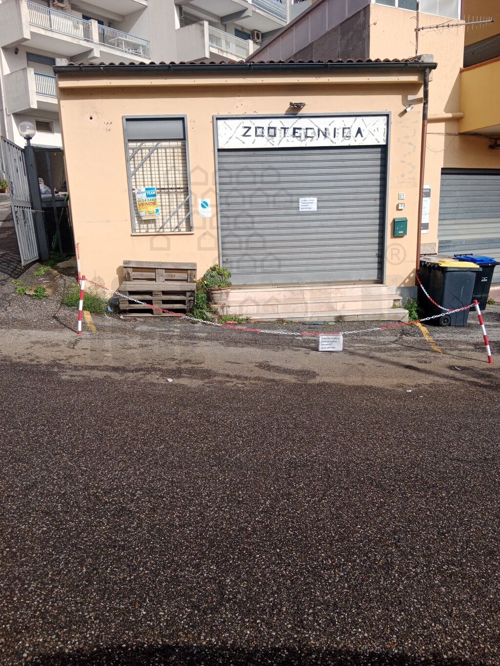 Negozio in vendita in via curcuraci, Messina