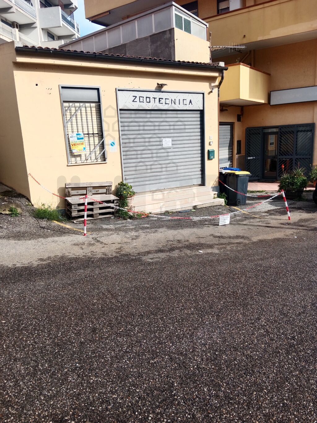 Negozio in vendita in via curcuraci, Messina