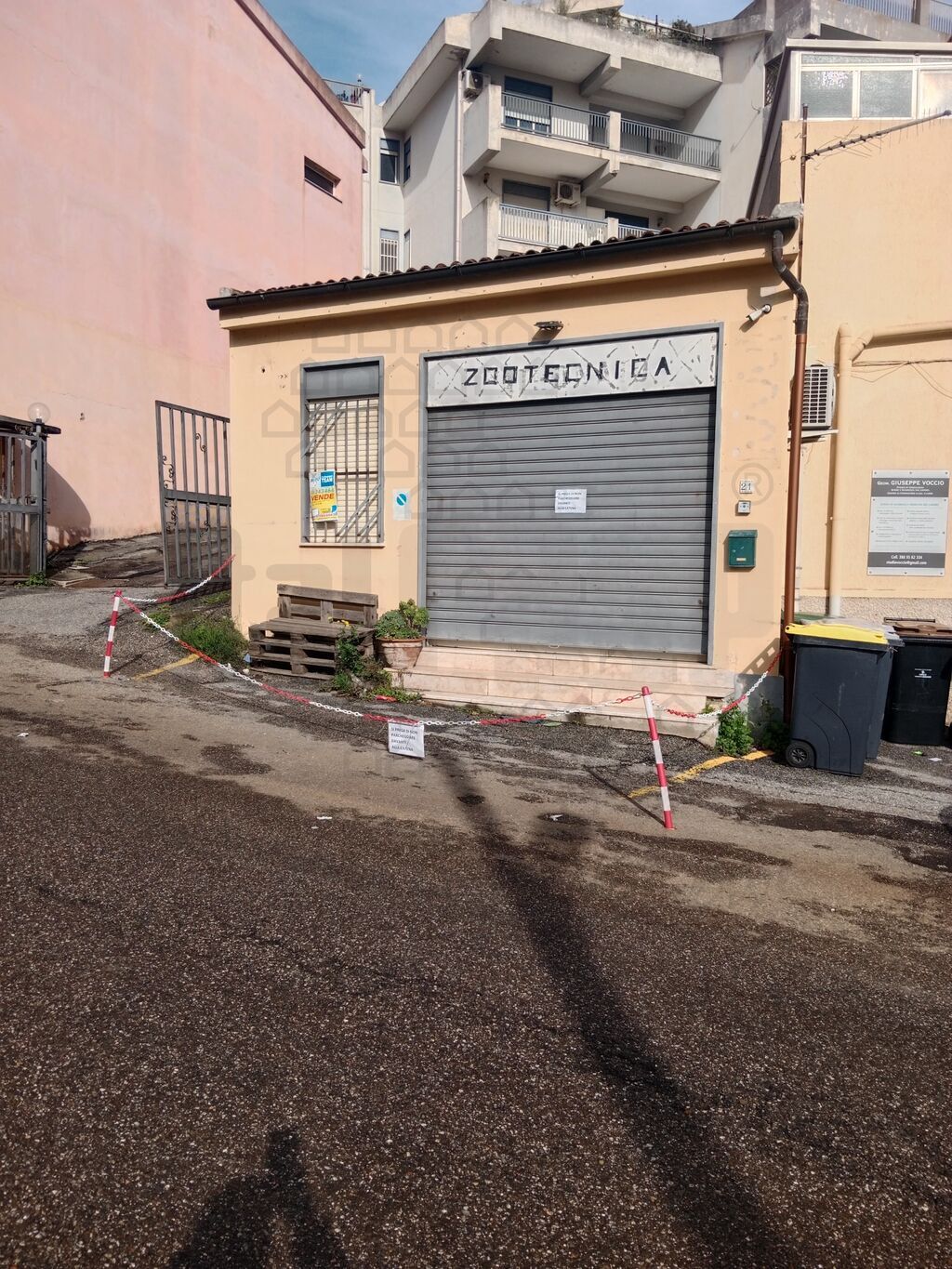 Negozio in vendita in via curcuraci, Messina