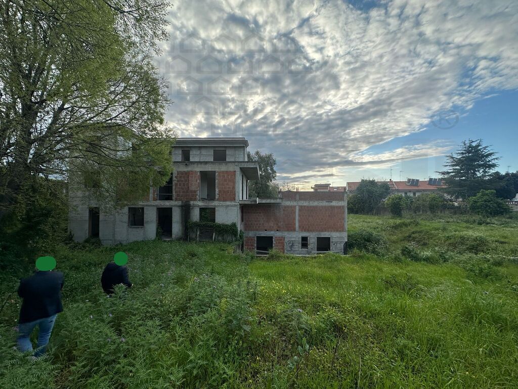 Villa con giardino in via avvocato pino, Barcellona Pozzo di Gotto
