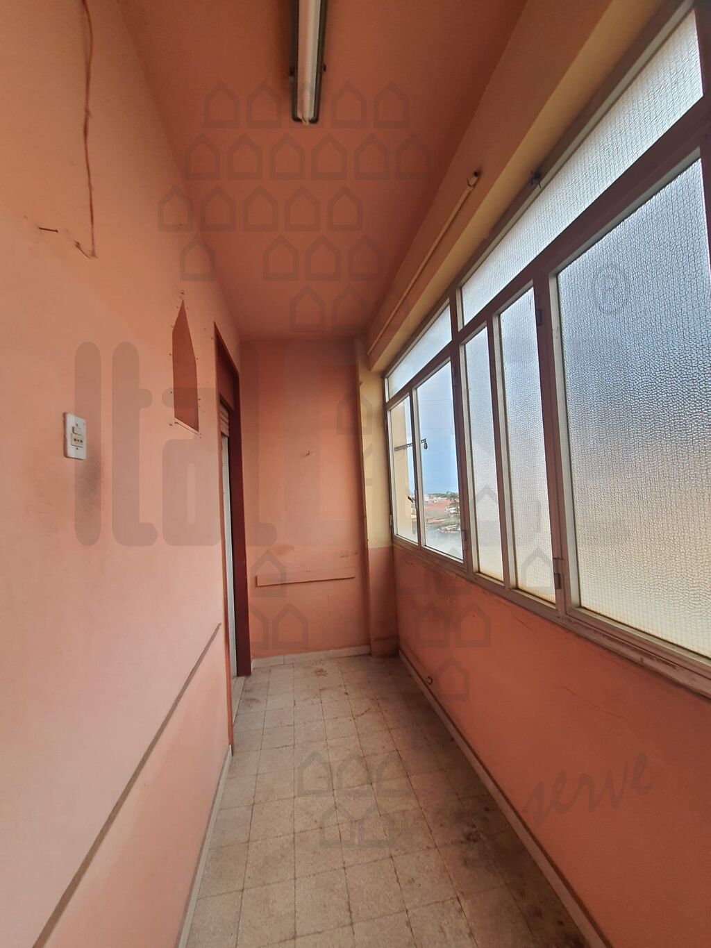 Trilocale da ristrutturare in via empedocle fondo fucile, Messina