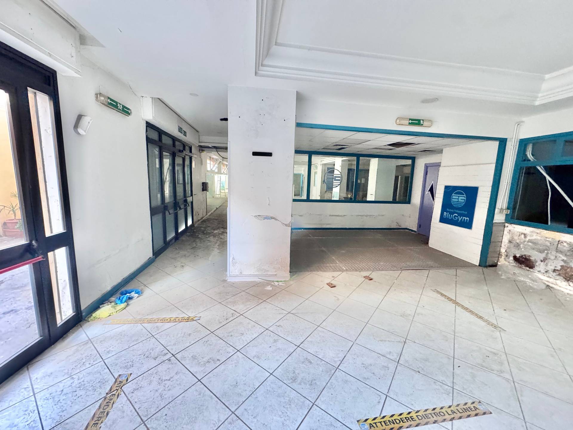 Magazzino in vendita a Palermo, Giotto