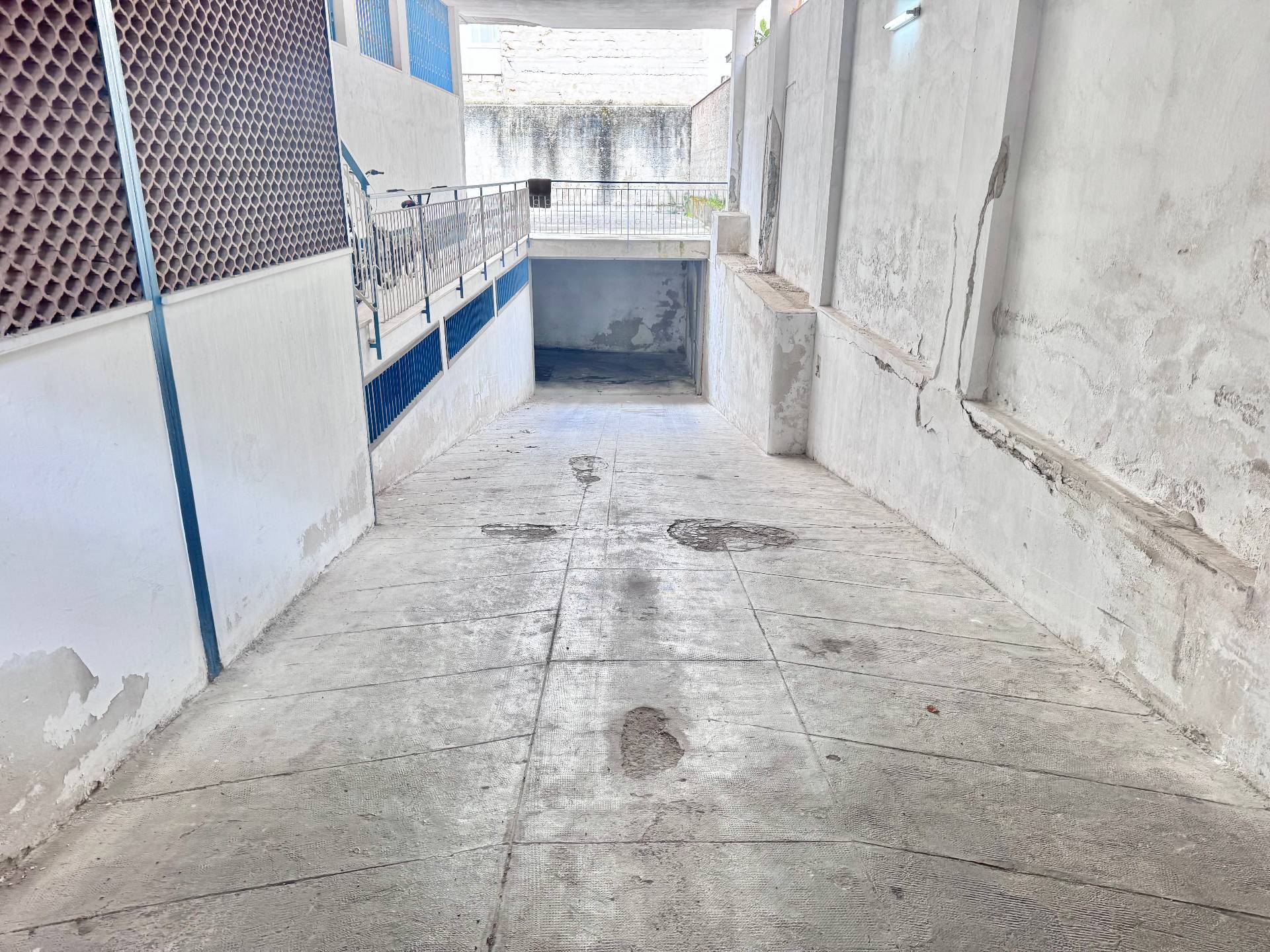 Box in vendita a Palermo, Cruillas