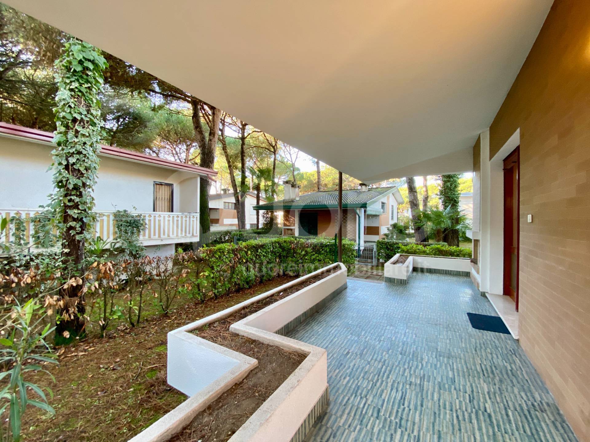 Villa/Villa d'Epoca in vendita a Lignano Sabbiadoro, Lignano Riviera