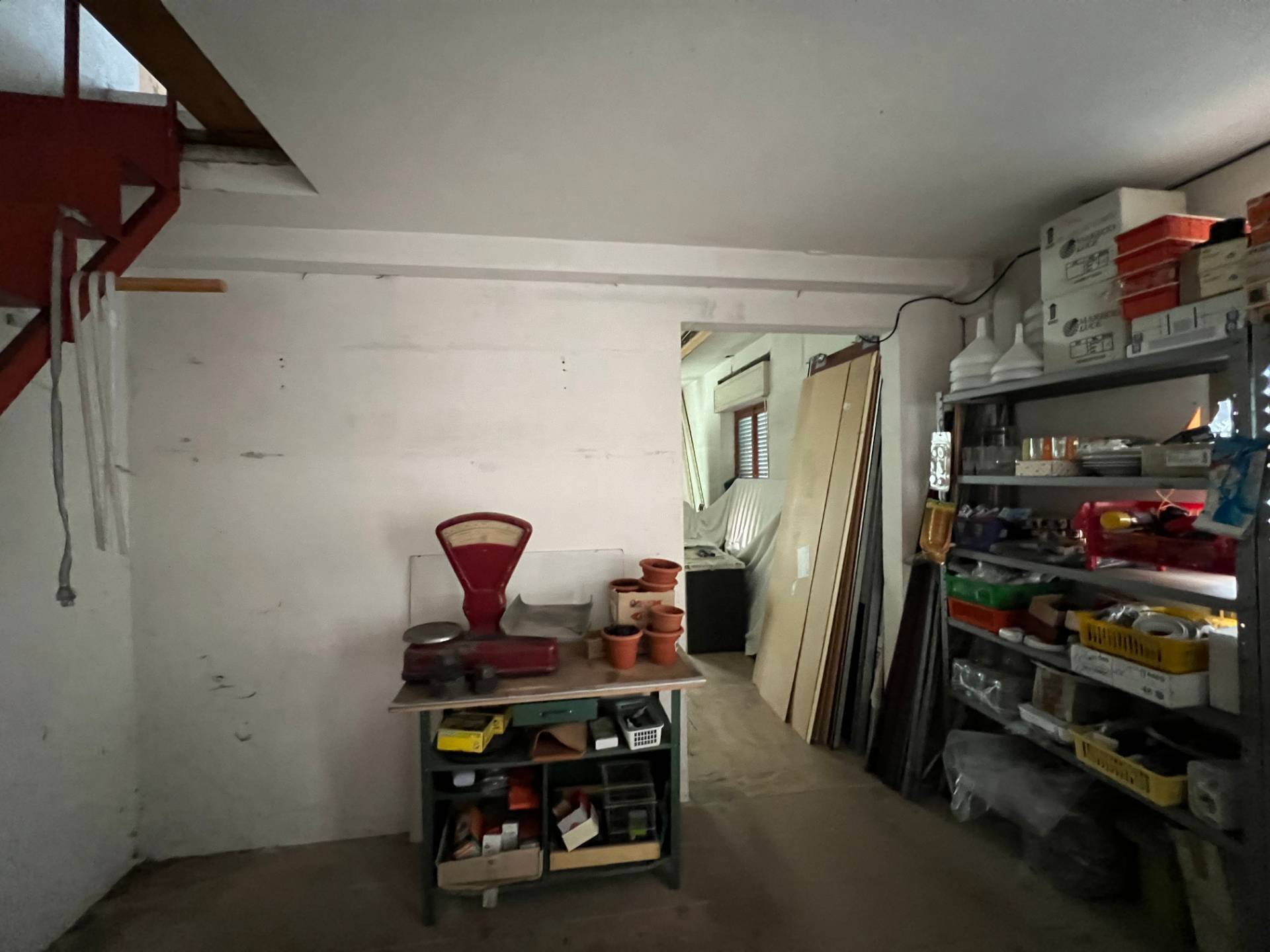 Locale commerciale in vendita a Fermo, Tira a Segno