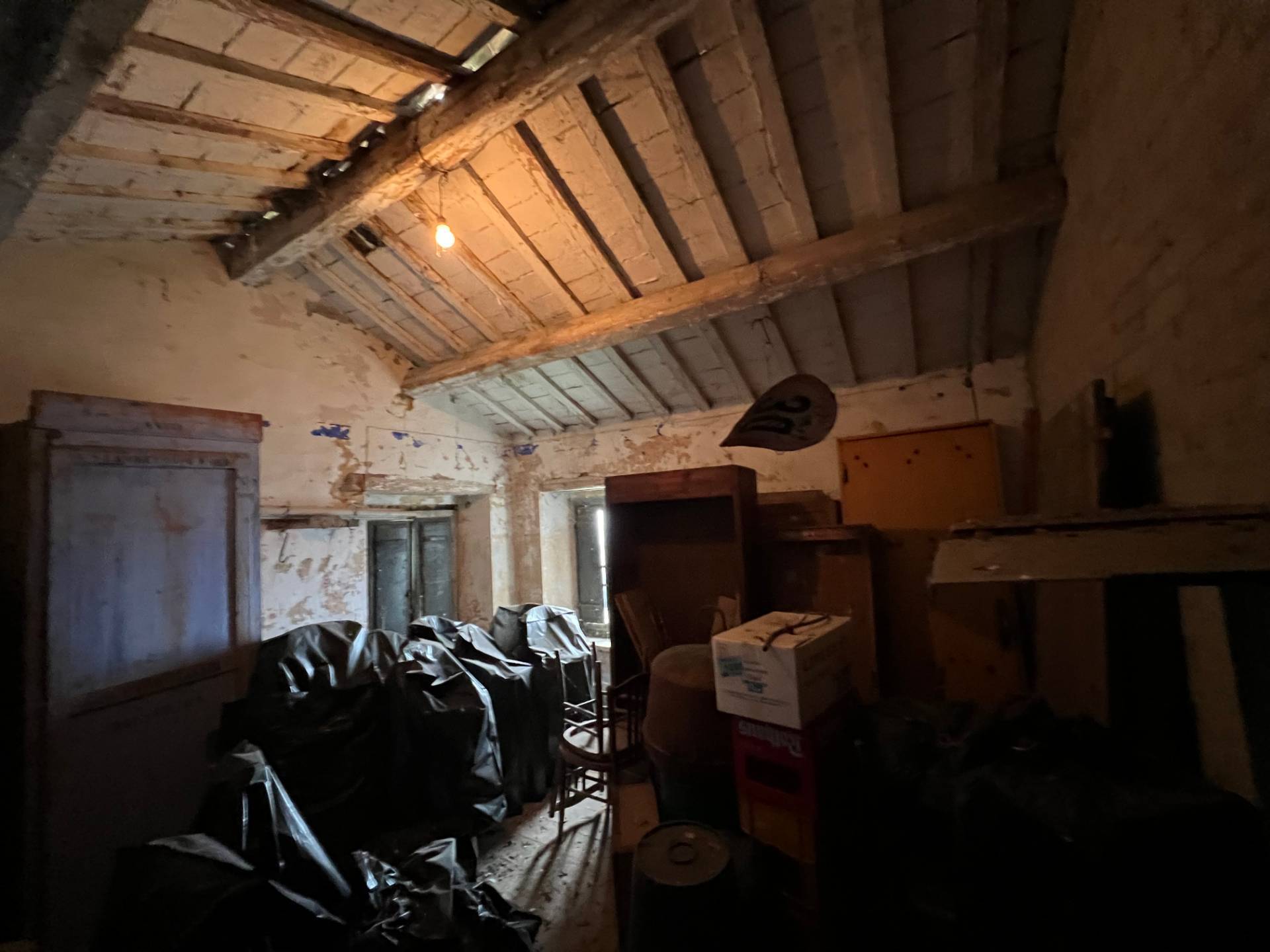 Casa colonica in vendita a Monterubbiano