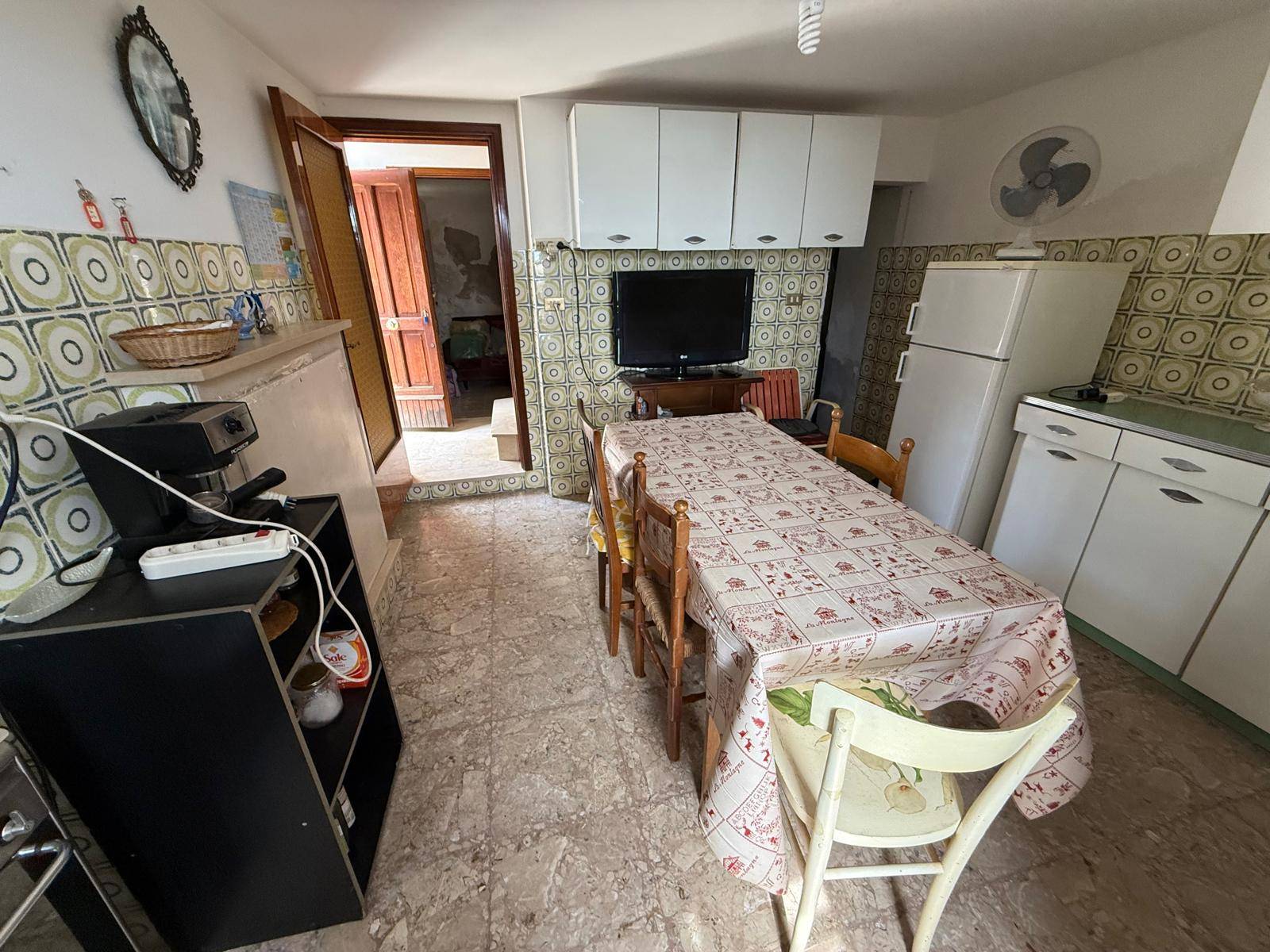 Casa singola e terreno agricolo in vendita a Fermo, Capodarco di FM