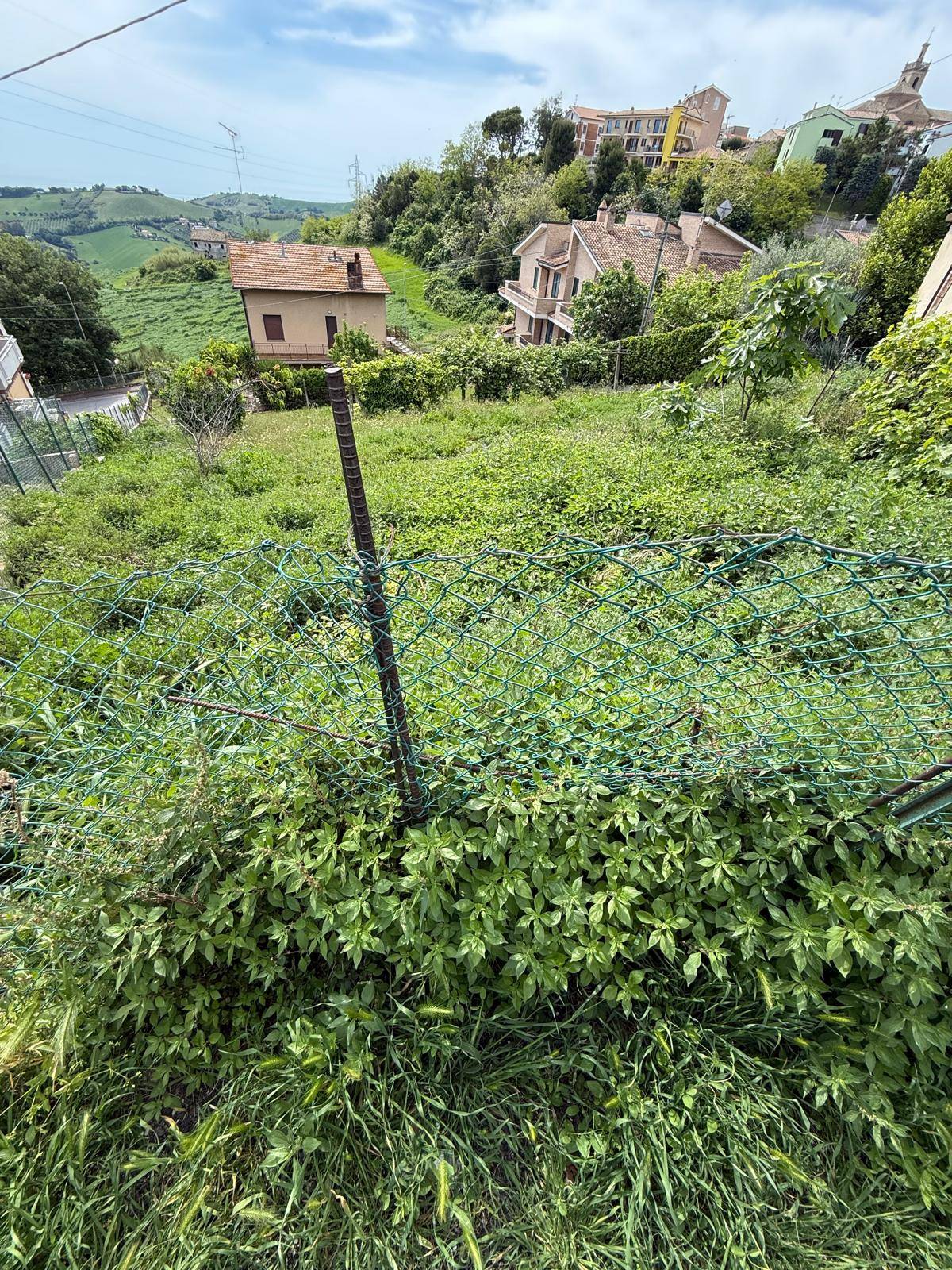 Casa singola e terreno agricolo in vendita a Fermo, Capodarco di FM