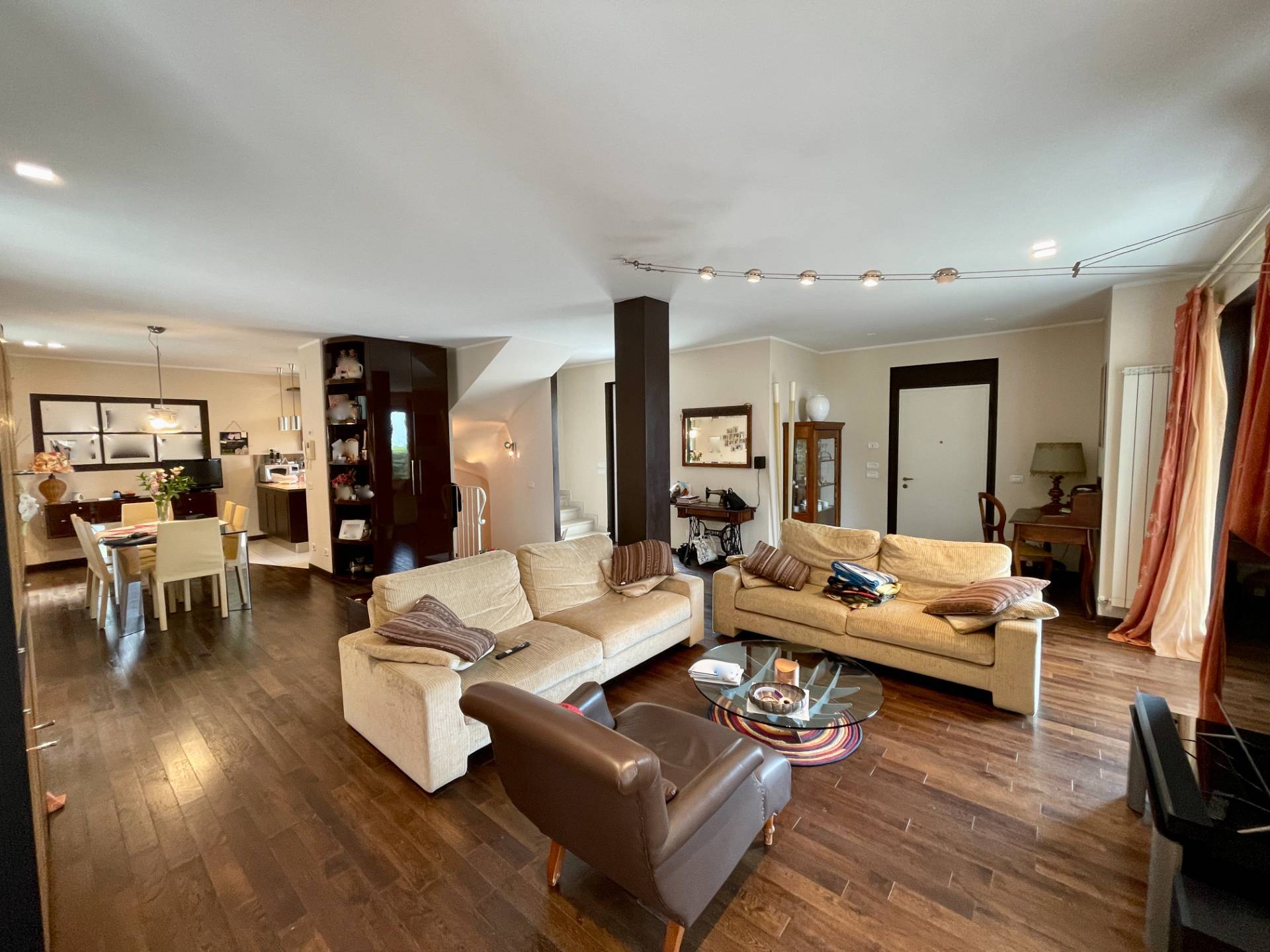 Villa con giardino in vendita a Porto San Giorgio, Centro nord