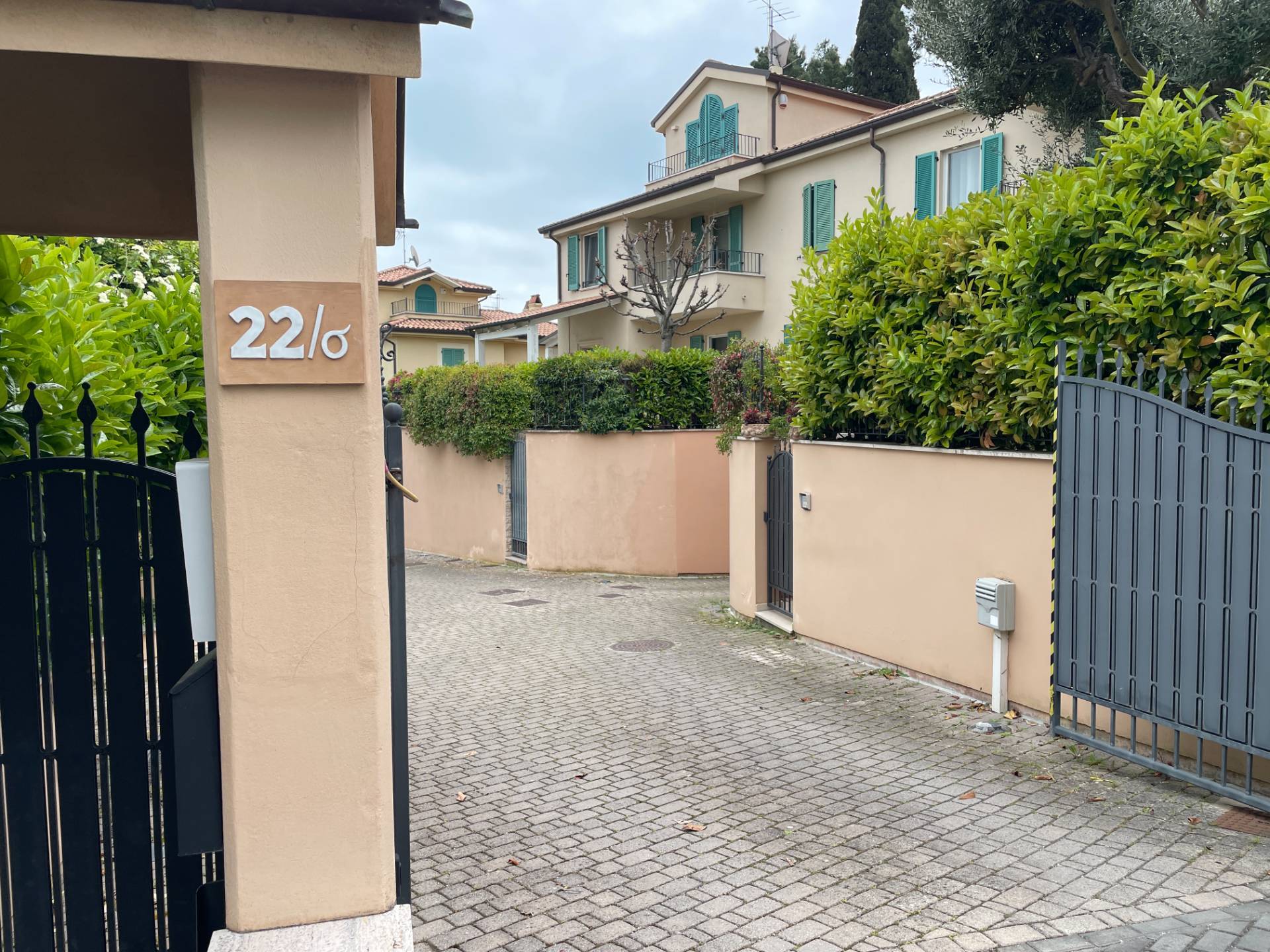 Villa con giardino in vendita a Porto San Giorgio, Centro nord