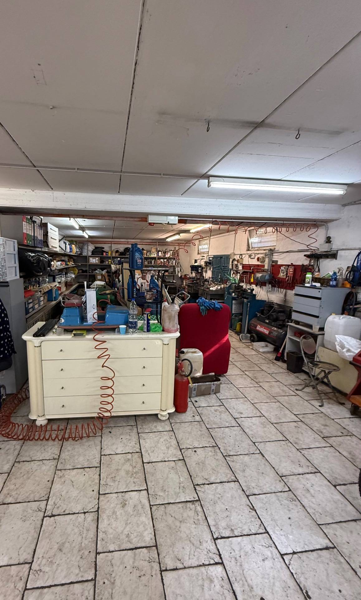 Garage in vendita a Porto San Giorgio, Centro nord
