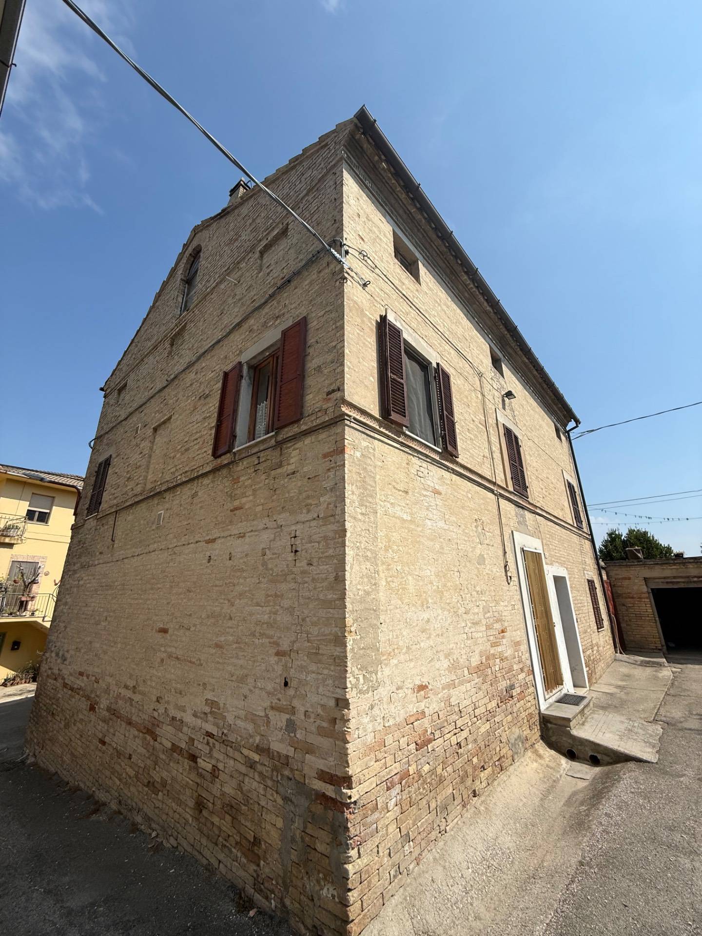 Casa singola in vendita a Monterubbiano, C.da Chiesanuova