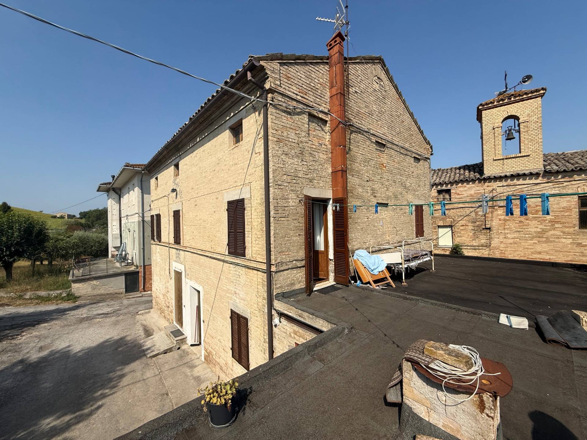 Casa singola in vendita a Monterubbiano, C.da Chiesanuova