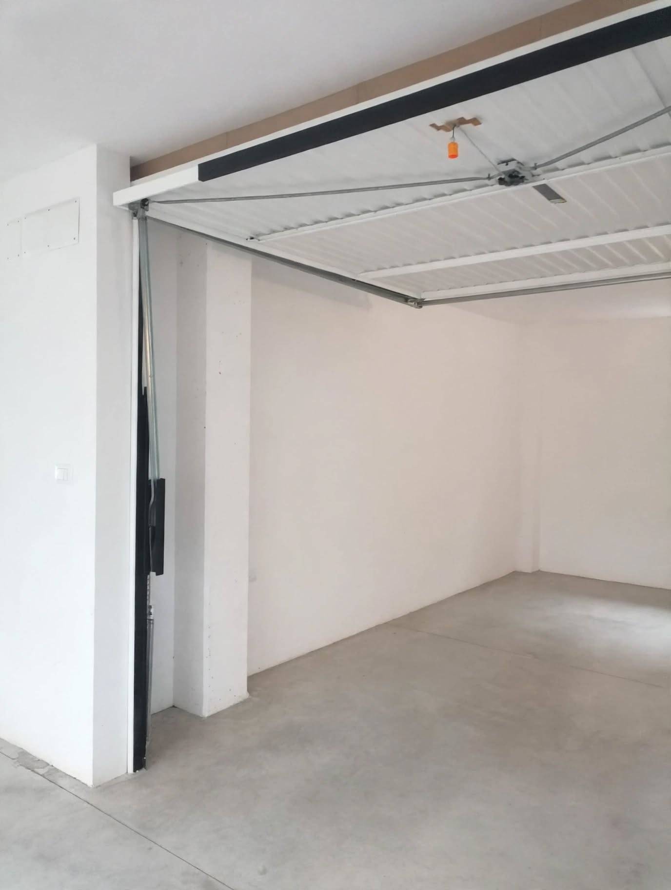 Garage in vendita a Altidona, Marina di Altidona