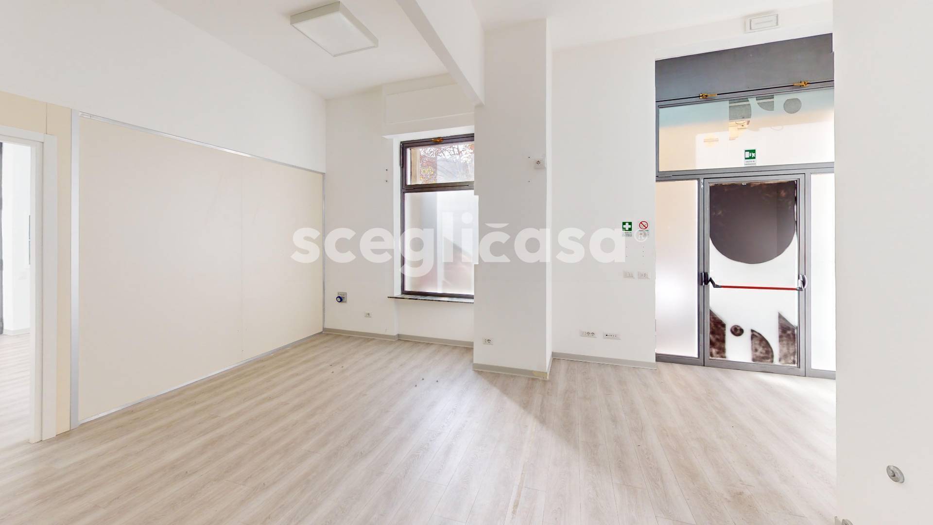 Locale commerciale in affitto a Roma, Esquilino