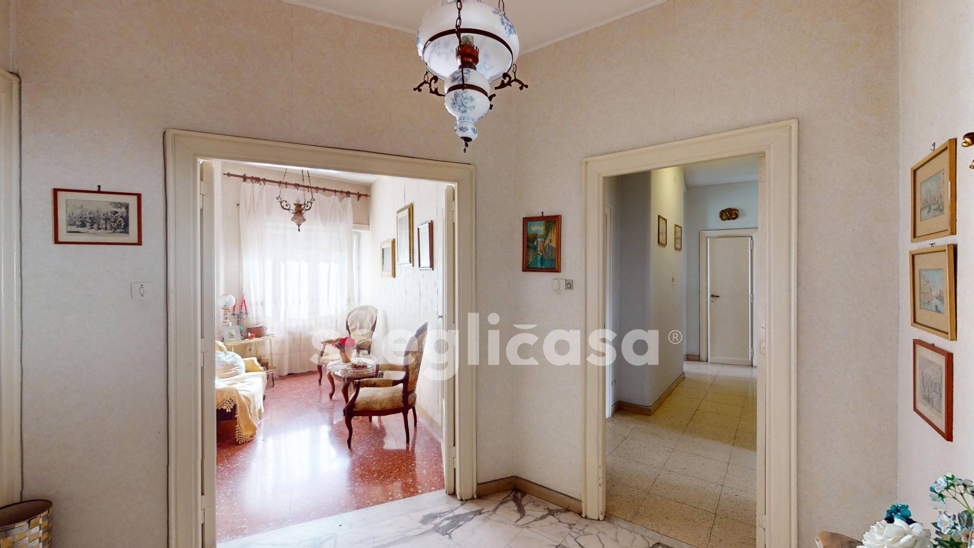 Appartamento in vendita a Roma, Re di Roma