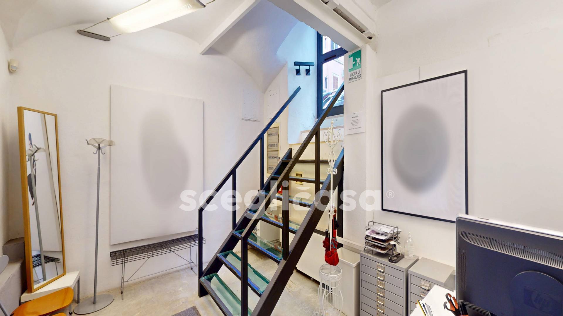 Locale commerciale in vendita a Roma, Centro Storico