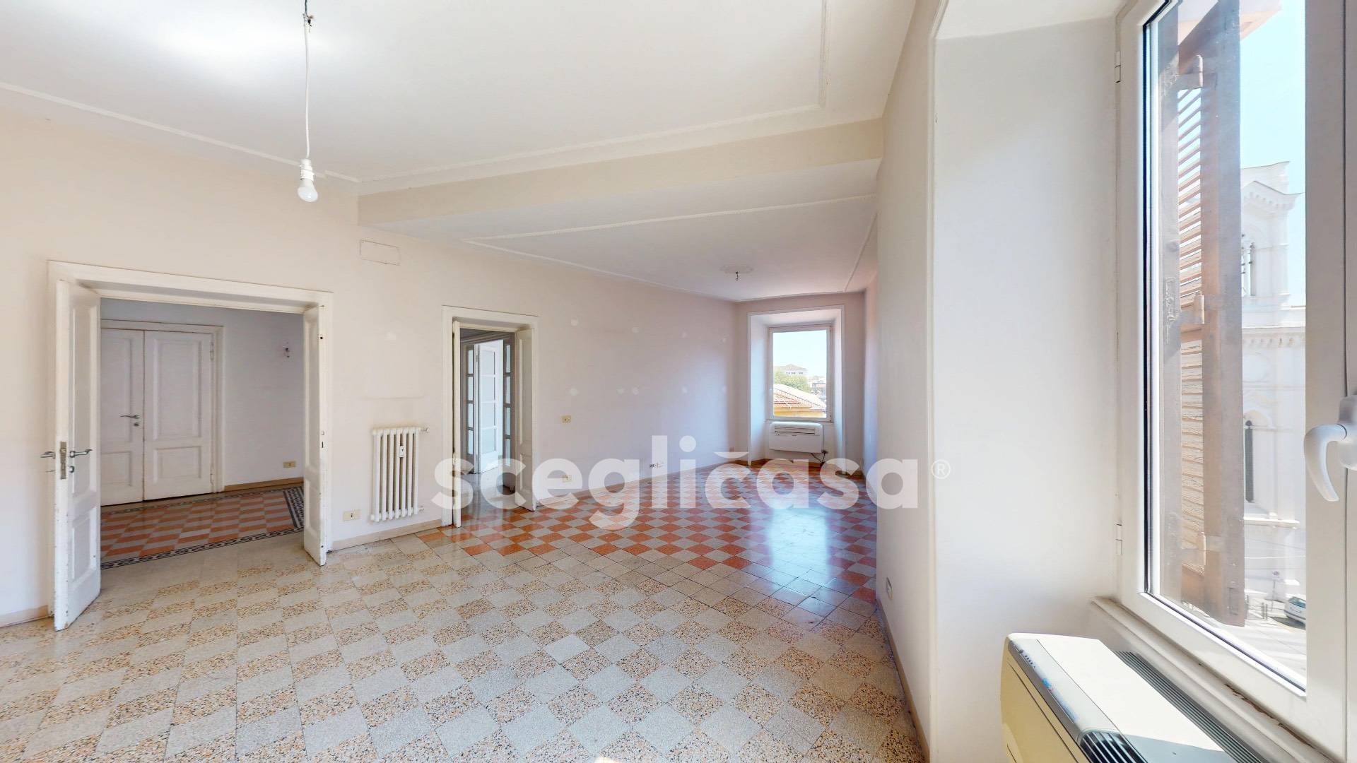 Appartamento in vendita a Roma, Esquilino