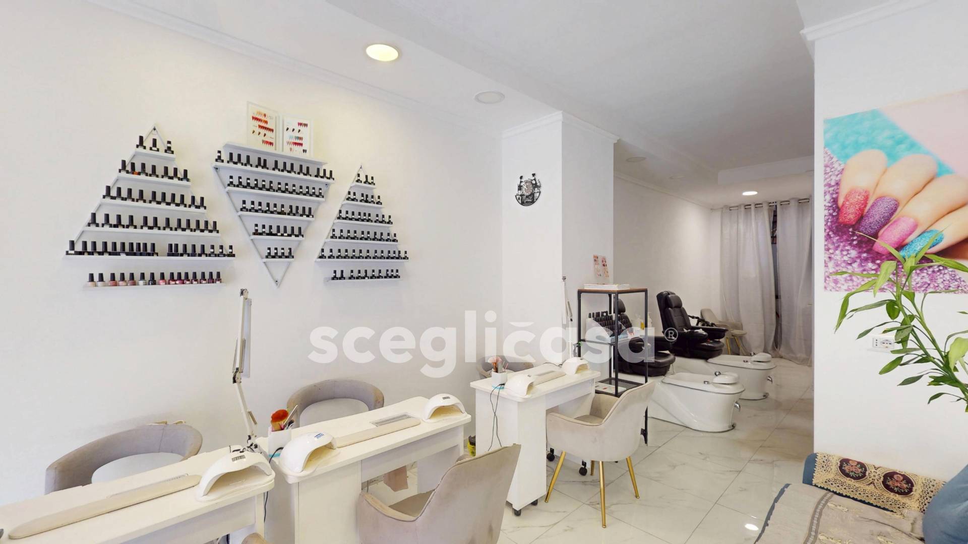 Locale commerciale in affitto a Roma, Esquilino