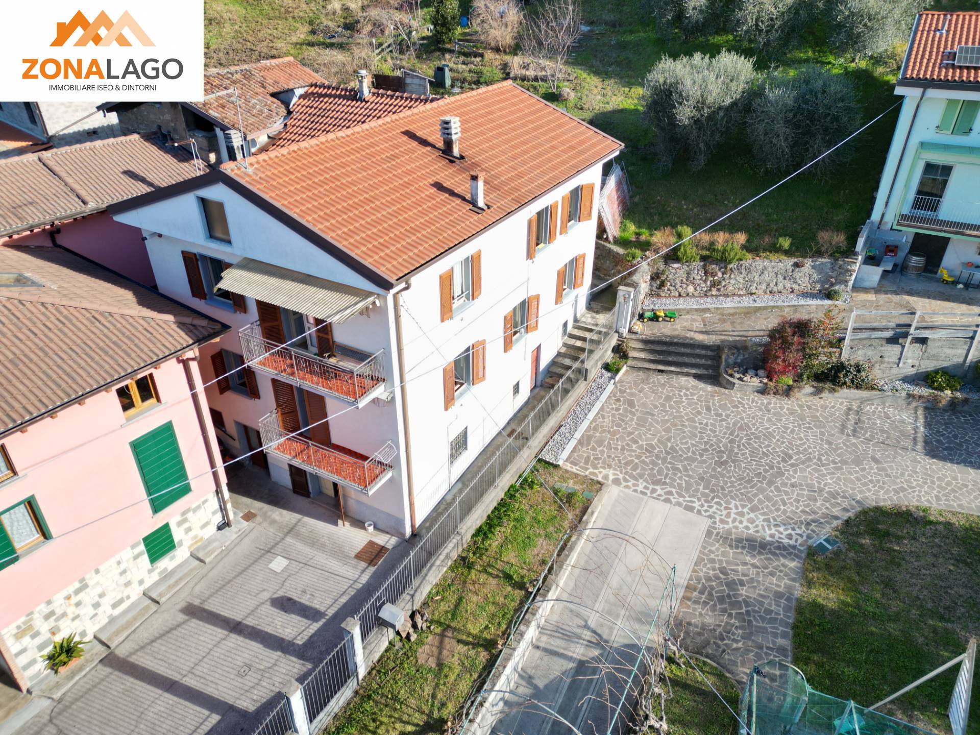 Casa indipendente vista lago a Pisogne