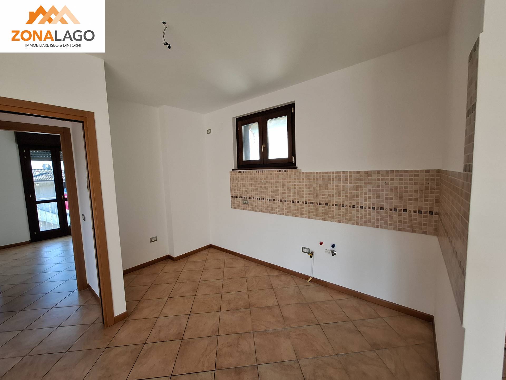 APPARTAMENTO in vendita a Costa Volpino