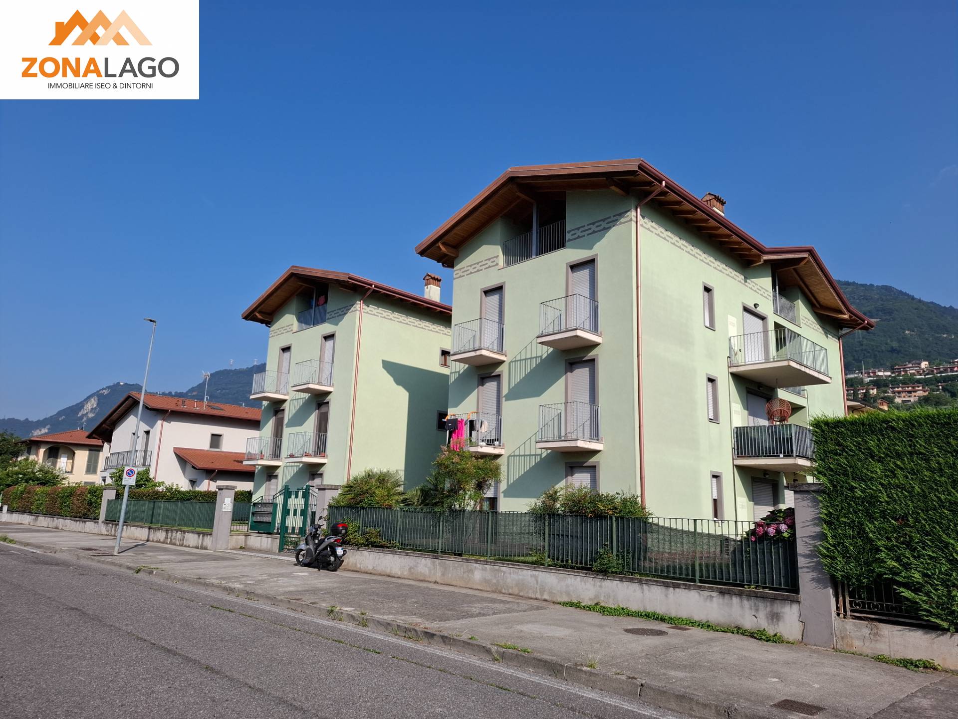 APPARTAMENTO in vendita a Costa Volpino