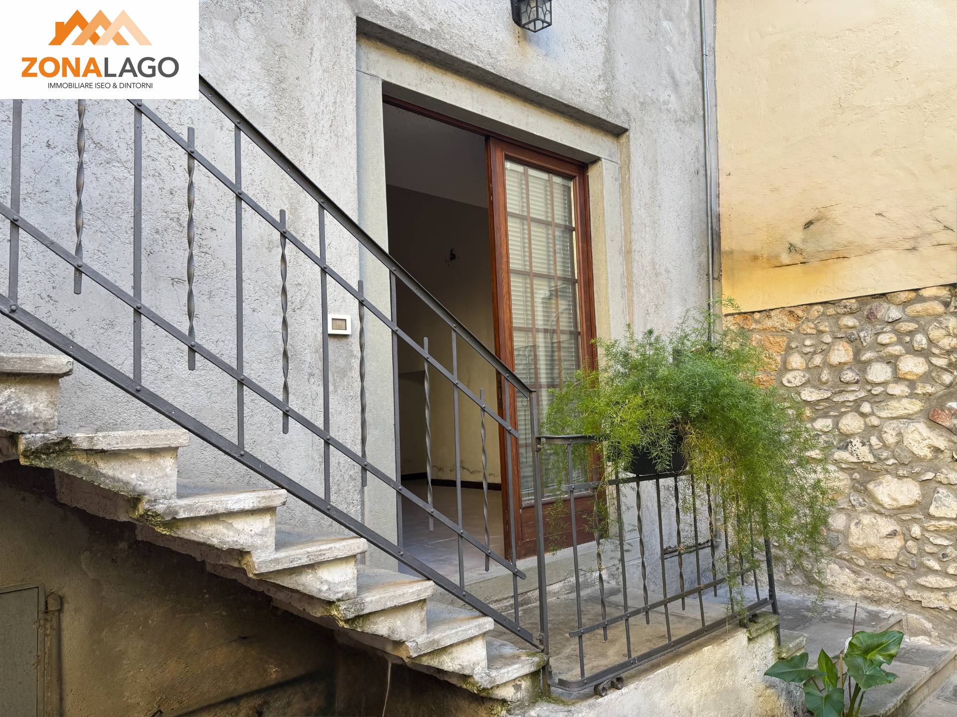 Porzione di casa in vendita a Sulzano, Centro/ Centro storico