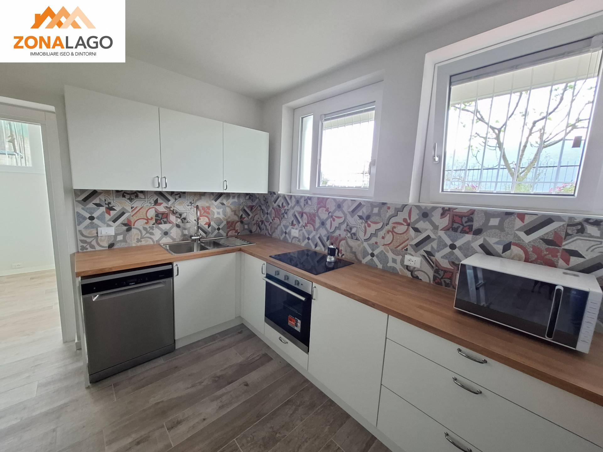 Appartamento in vendita a Sale Marasino, Centro/centro storico