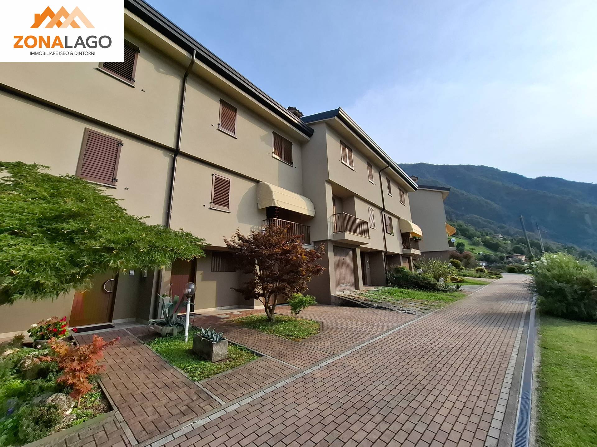 Villette a schiera in vendita a Pisogne, Toline