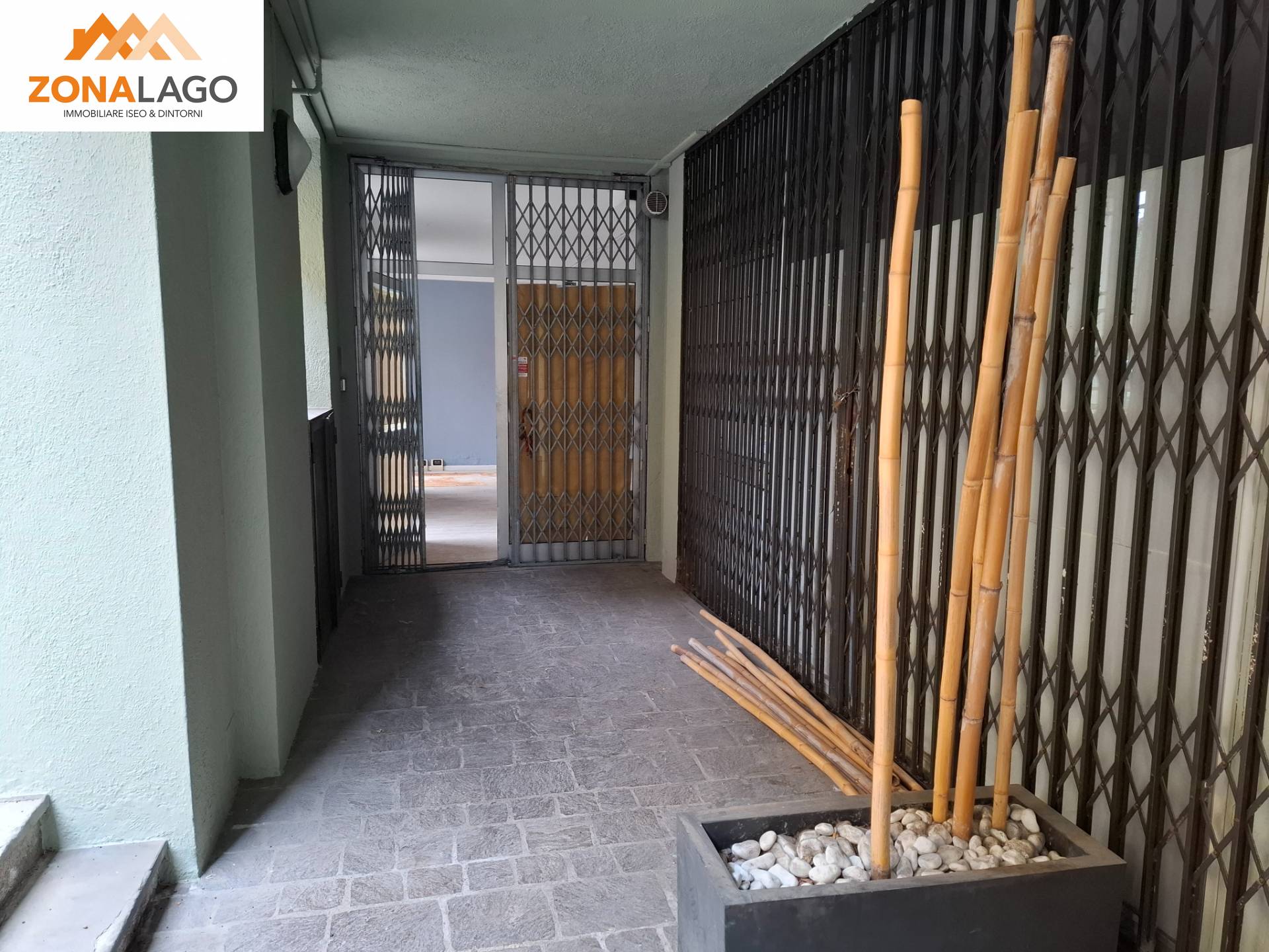 NEGOZIO in vendita a Iseo