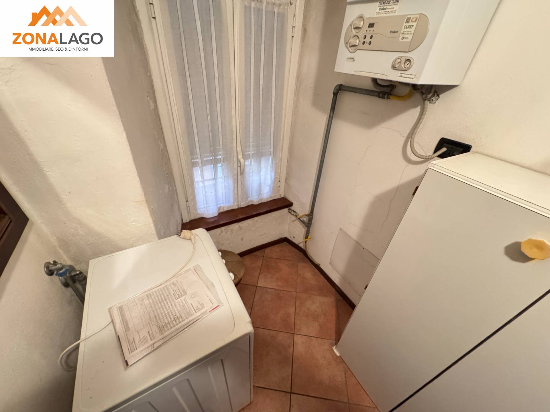 APPARTAMENTO in vendita a Sale Marasino, Centro/centro storico