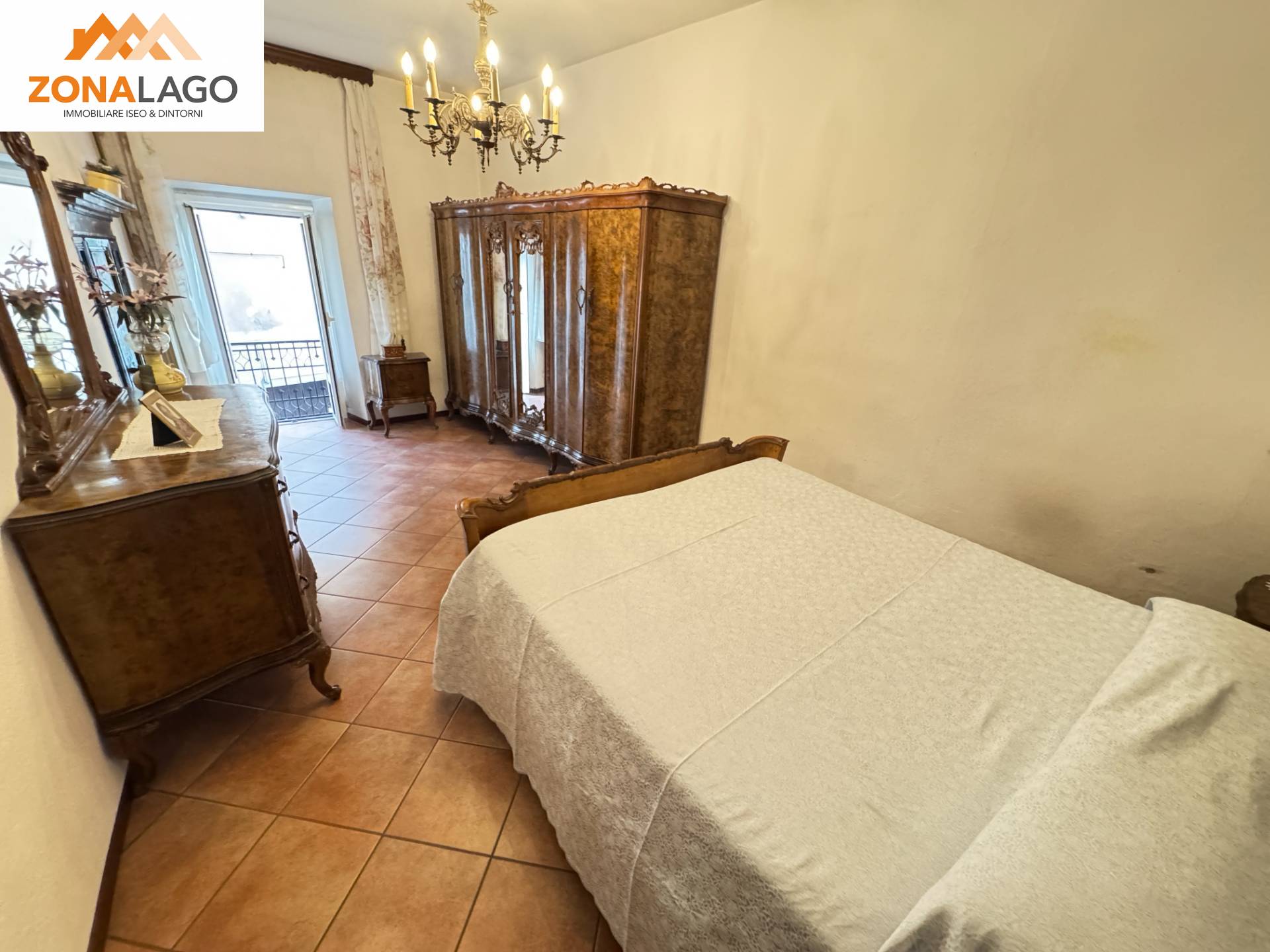 APPARTAMENTO in vendita a Sale Marasino, Centro/centro storico