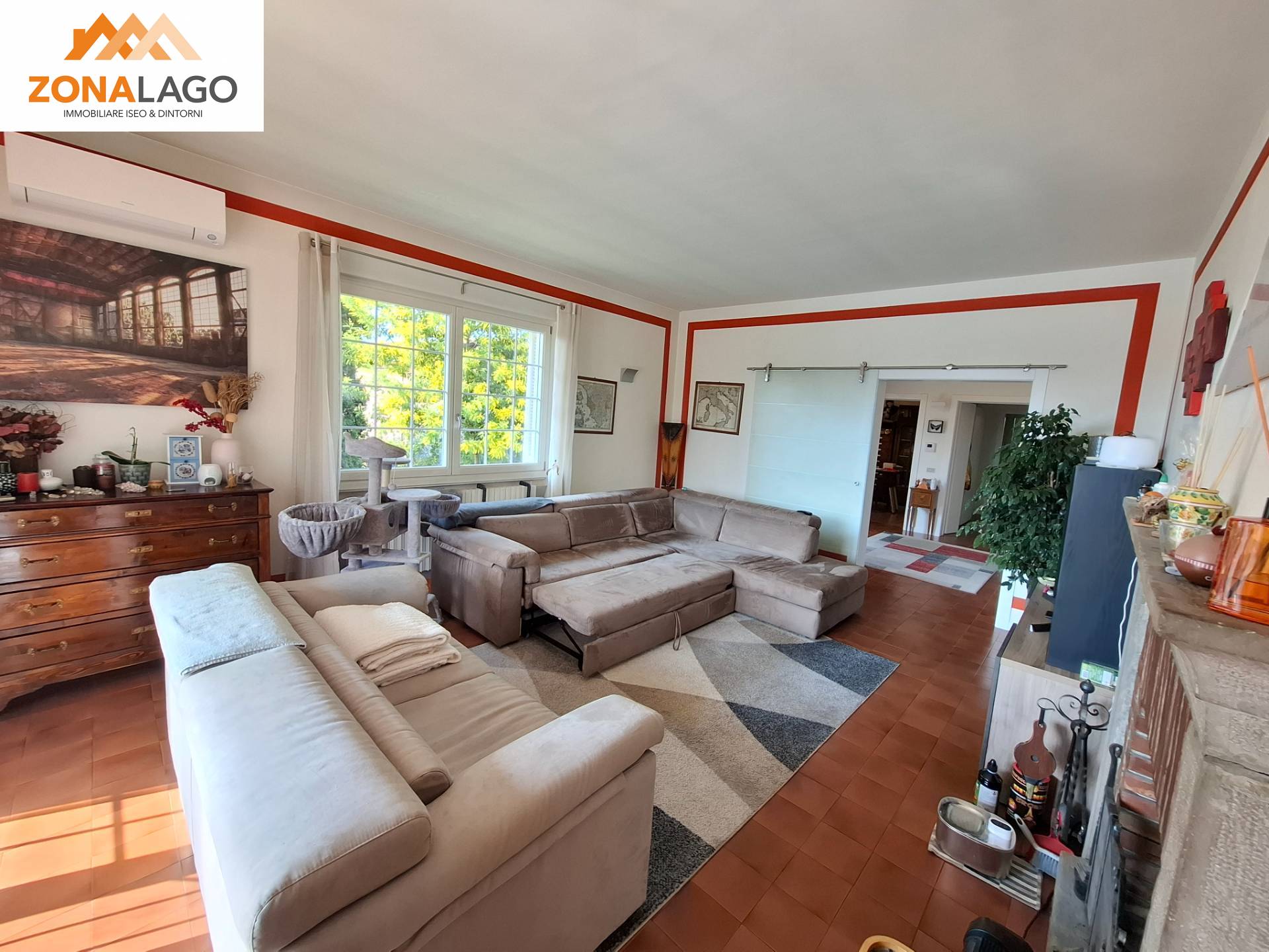 Villa in vendita a Sale Marasino