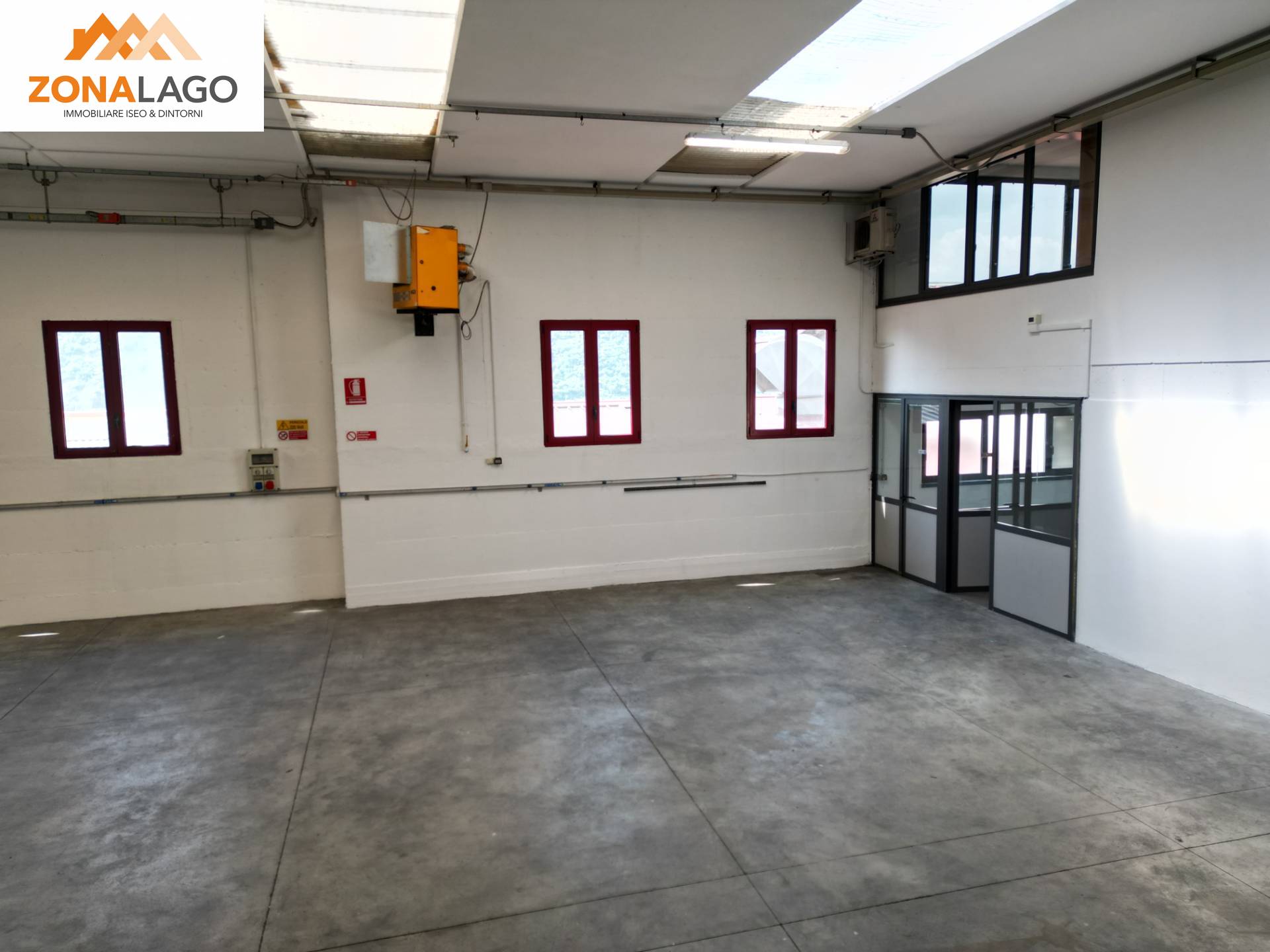 Capannone in affitto a Sale Marasino