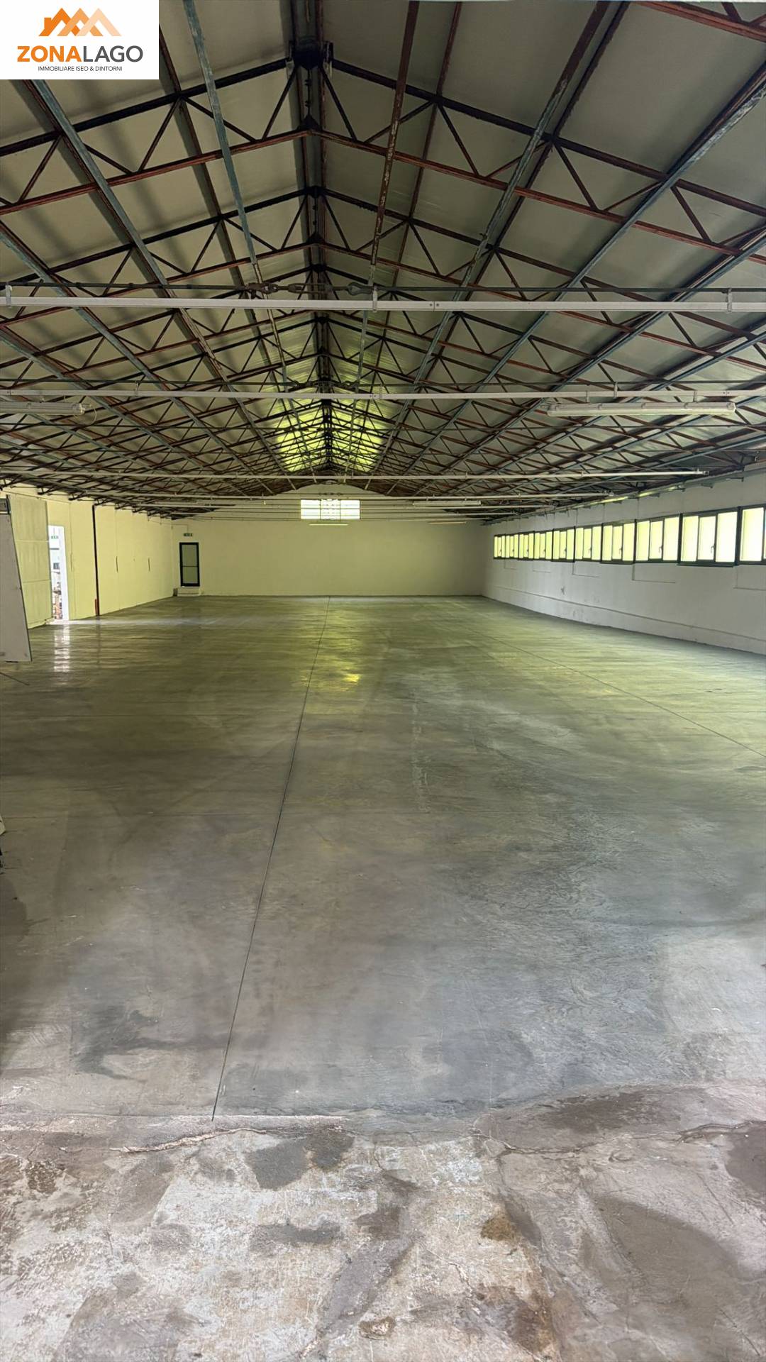 Capannone in affitto a Sale Marasino