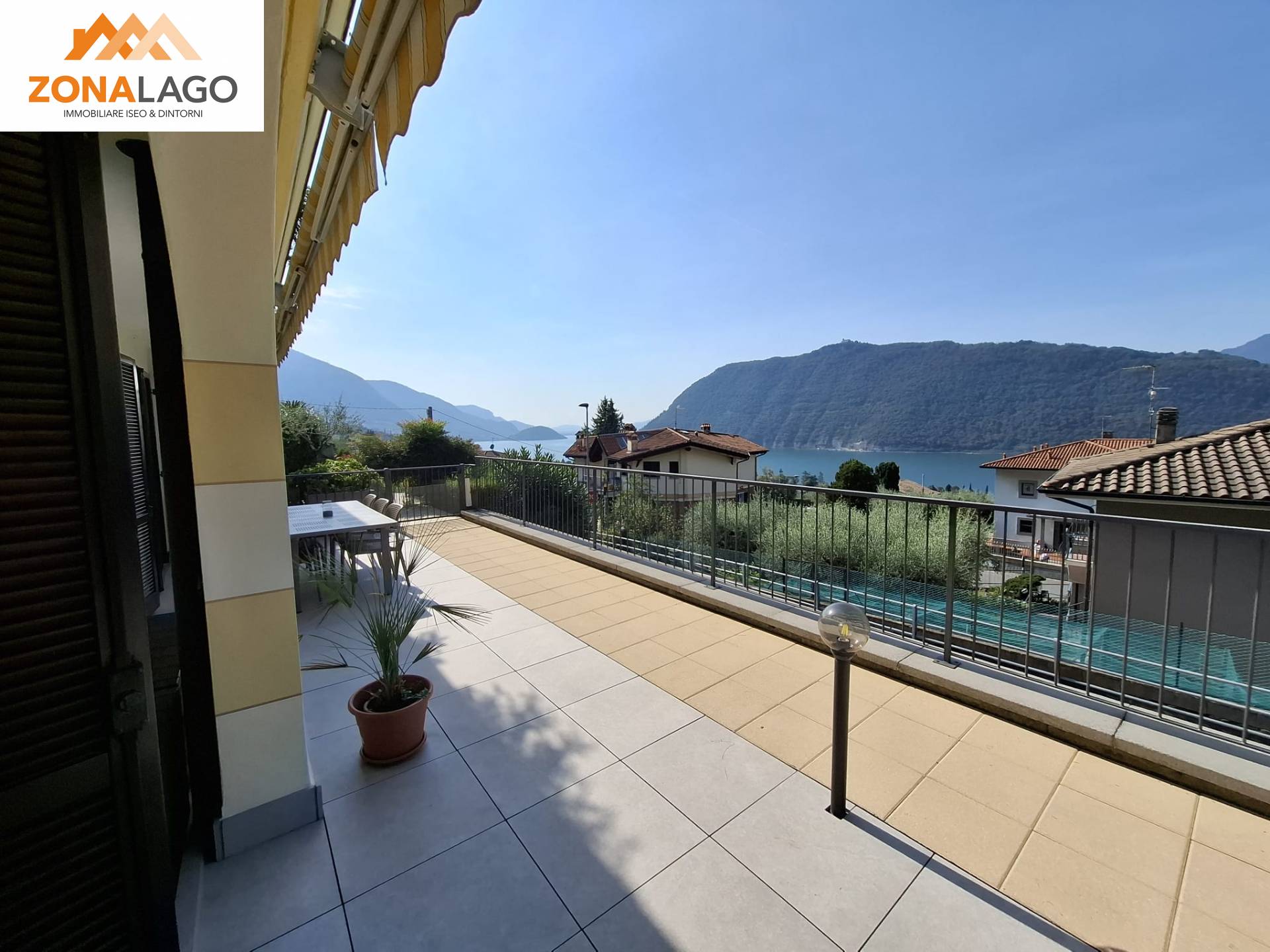 Appartamento in vendita a Sale Marasino