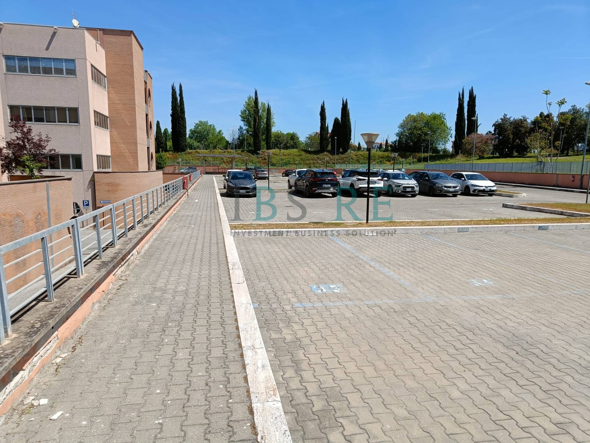 Ufficio/Laboratorio (Cat. D/7) in vendita a Roma, Tiburtino