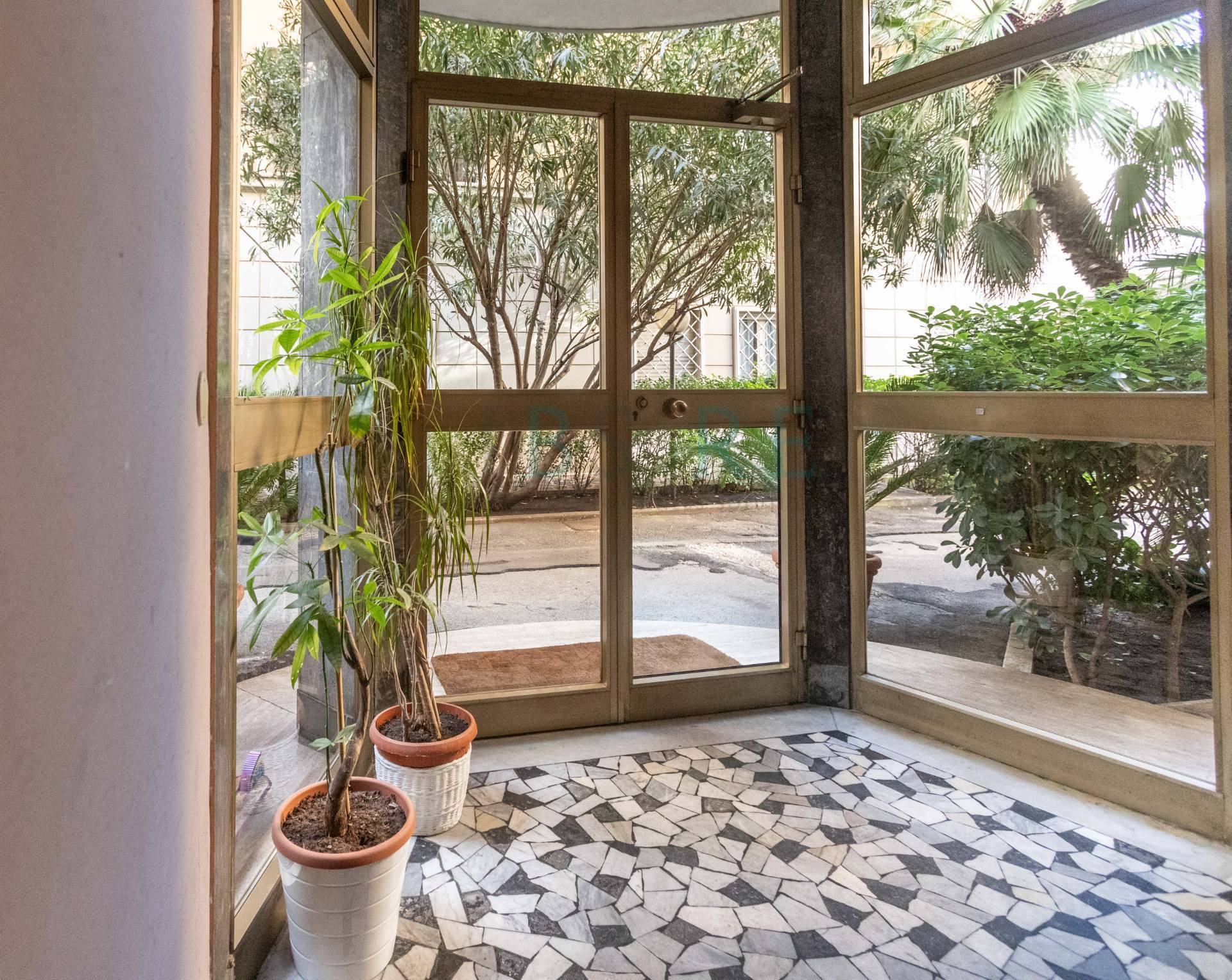 Ufficio / Studio in affitto a Roma, Trieste